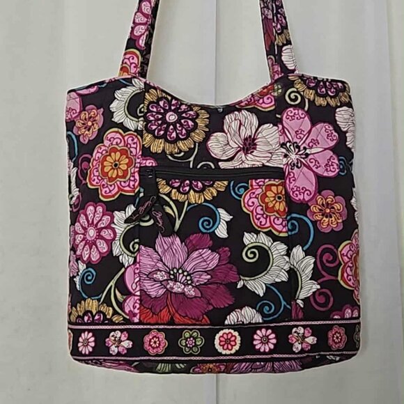 Vera Bradley Handbags - Vera Bradley Bucket Tote
